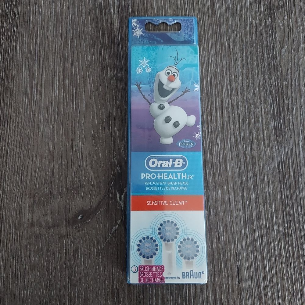 3 Oral-B Pro Health Sensitive Replacement Toothbrush Heads for Kids Olaf Frozen
